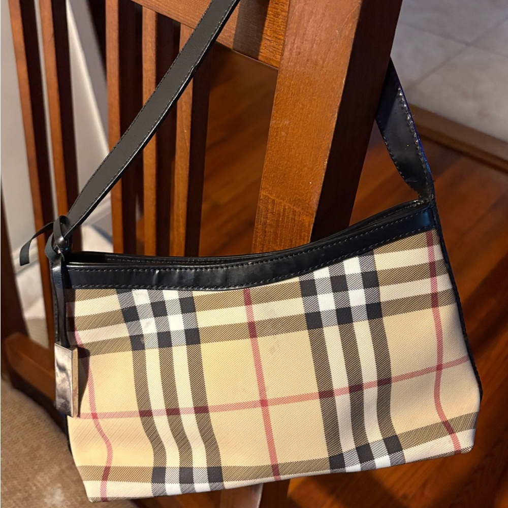 Burberry Beige and Black Plaid Bag: Burberry pochette/small handbag. - Picture 7 of 13